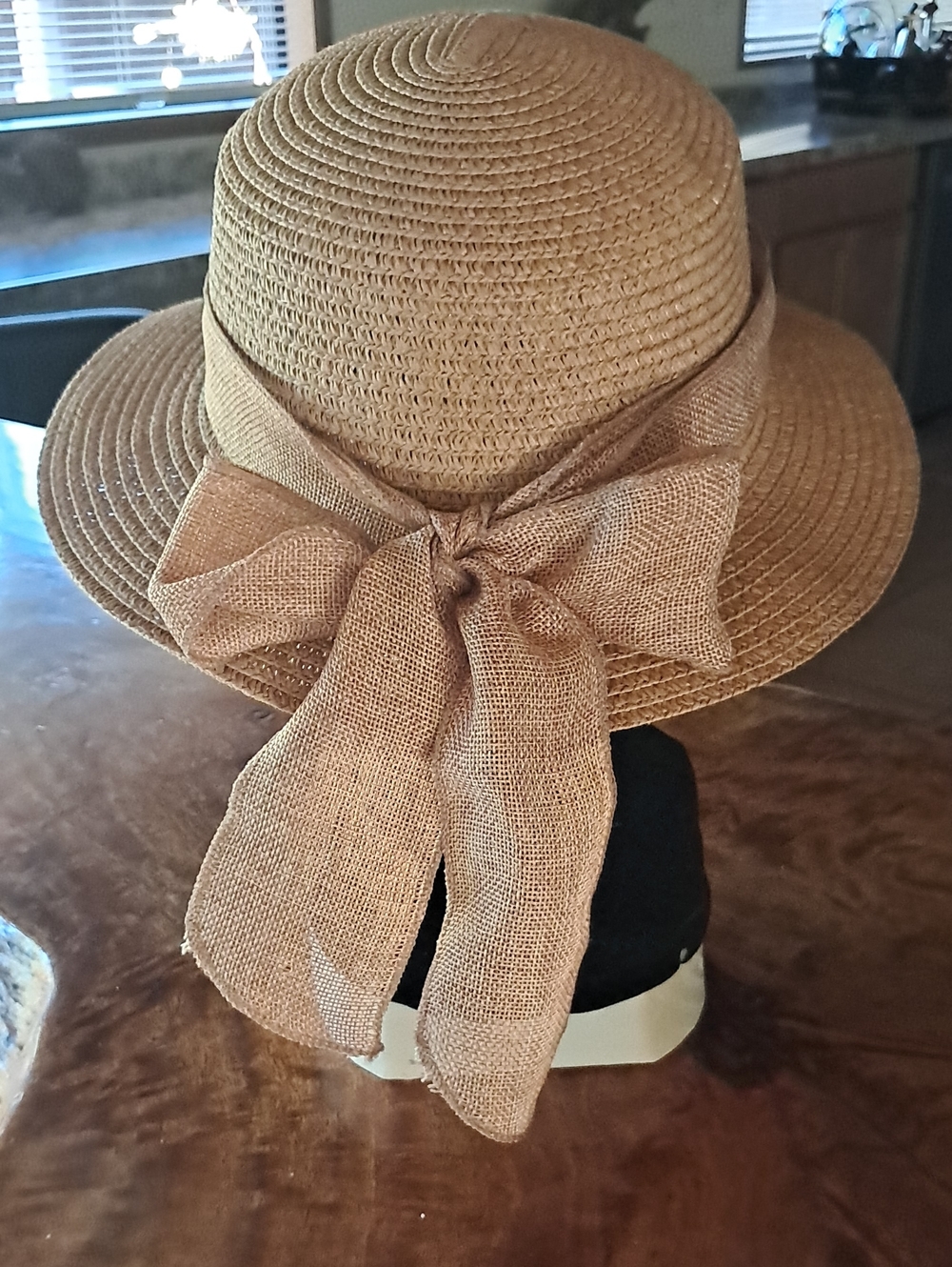 Straw Sun Hat with Bow - Tan
